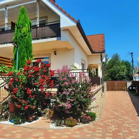 In - Balaton 54377 Semesterbostad